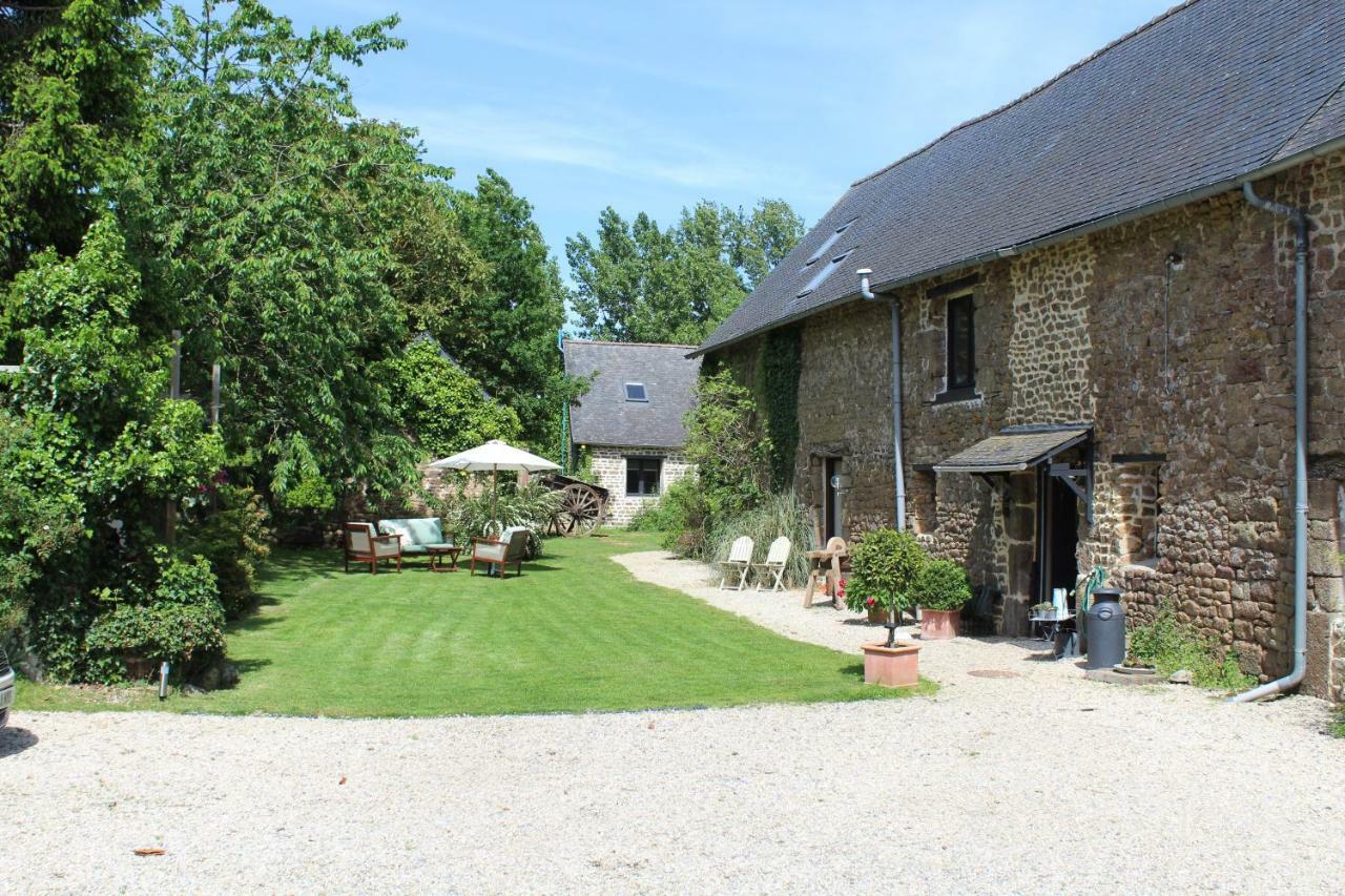 La Petite Jeusseliniere Villa Larchamp Exterior foto